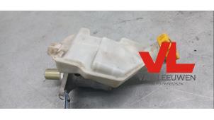 Gebruikte Hoofdremcilinder Mazda 2 (NB/NC/ND/NE) 1.25 16V Prijs € 15,00 Margeregeling aangeboden door Van Leeuwen Auto Onderdelen