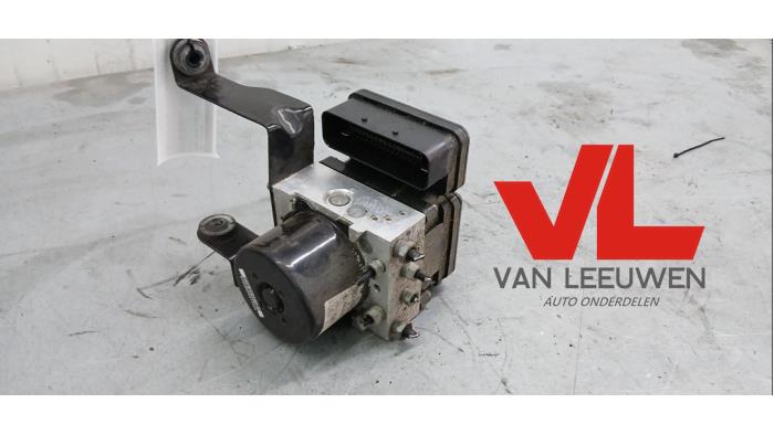 Gebruikte ABS Computer Ford Focus 3 1.0 Ti-VCT EcoBoost 12V 125 Prijs € 150,00 Margeregeling aangeboden door Van Leeuwen Auto Onderdelen