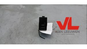 Gebruikte Evap klep Volkswagen New Beetle (9C1/9G1) 1.6 Prijs € 5,00 Margeregeling aangeboden door Van Leeuwen Auto Onderdelen