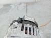 Dynamo van een Volkswagen New Beetle (9C1/9G1) 1.6 2002