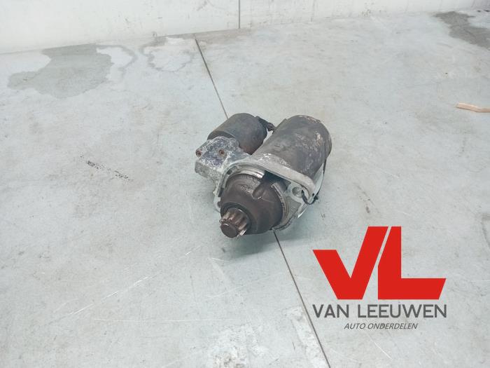 Gebruikte Startmotor Volkswagen New Beetle (9C1/9G1) 1.6 Prijs € 24,99 Margeregeling aangeboden door Van Leeuwen Auto Onderdelen