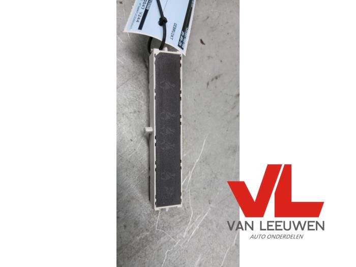 Gebruikte Display Interieur Peugeot 207/207+ (WA/WC/WM) 1.4 16V Prijs € 9,99 Margeregeling aangeboden door Van Leeuwen Auto Onderdelen
