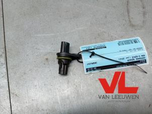 Gebruikte Sensor Nokkenas BMW 5 serie Touring (F11) 528i 16V Prijs € 25,00 Margeregeling aangeboden door Van Leeuwen Auto Onderdelen