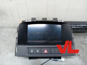 Gebruikte Display Interieur Opel Astra J Sports Tourer (PD8/PE8/PF8) 1.6 CDTI 16V Prijs € 150,00 Margeregeling aangeboden door Van Leeuwen Auto Onderdelen