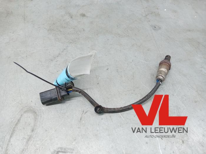 Gebruikte Lambda Sonde Opel Astra J Sports Tourer (PD8/PE8/PF8) 1.6 CDTI 16V Prijs € 20,00 Margeregeling aangeboden door Van Leeuwen Auto Onderdelen