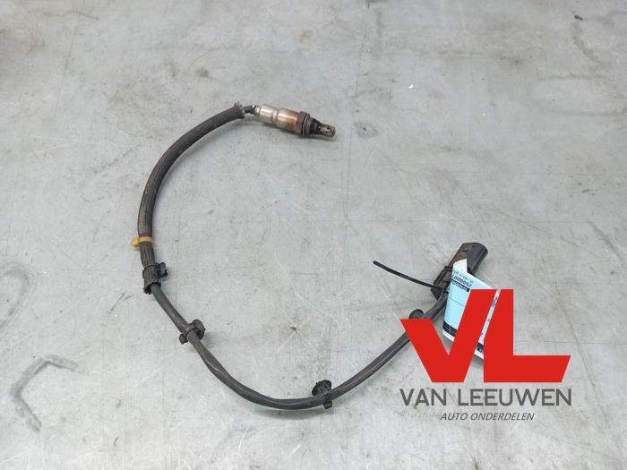 Gebruikte Lambda Sonde Opel Astra J Sports Tourer (PD8/PE8/PF8) 1.6 CDTI 16V Prijs € 20,00 Margeregeling aangeboden door Van Leeuwen Auto Onderdelen