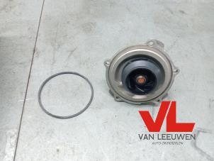 Nieuwe Koelvloeistof pomp Audi A4 Prijs € 36,30 Inclusief btw aangeboden door Van Leeuwen Auto Onderdelen