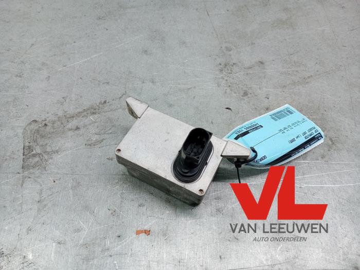 Gebruikte Computer esp Peugeot 1007 (KM) 1.6 GTI,Gentry 16V Prijs € 75,00 Margeregeling aangeboden door Van Leeuwen Auto Onderdelen