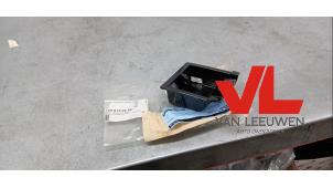 Nieuwe Asbak voor Mercedes A-Klasse Prijs € 6,05 Inclusief btw aangeboden door Van Leeuwen Auto Onderdelen