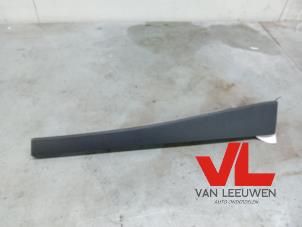 Gebruikte Dashboard deel Renault Megane III Grandtour (KZ) 1.2 16V TCE 130 Prijs € 22,50 Margeregeling aangeboden door Van Leeuwen Auto Onderdelen