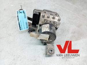 Gebruikte ABS Pomp Renault Megane III Grandtour (KZ) 1.2 16V TCE 130 Prijs € 150,00 Margeregeling aangeboden door Van Leeuwen Auto Onderdelen