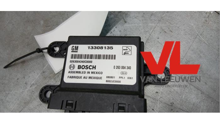 PDC Module van een Opel Insignia 2.8 V6 Turbo 24V 4x4 Ecotec 2008