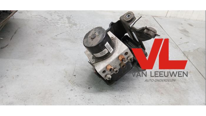 Gebruikte ABS Pomp Opel Insignia 2.8 V6 Turbo 24V 4x4 Ecotec Prijs € 95,00 Margeregeling aangeboden door Van Leeuwen Auto Onderdelen