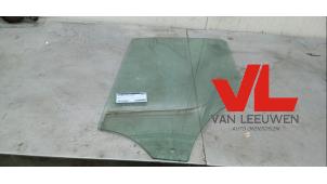 Gebruikte Deurruit 4Deurs links-voor Ford Transit Custom 2.2 TDCi 16V Prijs € 60,50 Inclusief btw aangeboden door Van Leeuwen Auto Onderdelen