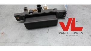 Gebruikte Handgreep Ford Transit Custom 2.2 TDCi 16V Prijs € 60,50 Inclusief btw aangeboden door Van Leeuwen Auto Onderdelen