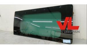 Gebruikte Laaddeurruit zijkant Ford Transit Custom 2.2 TDCi 16V Prijs € 181,50 Inclusief btw aangeboden door Van Leeuwen Auto Onderdelen