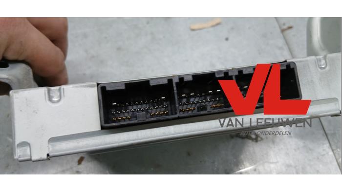 Computer hoogteregeling van een Toyota Land Cruiser V8 (J20) 4.5 D-4D 32V 2008