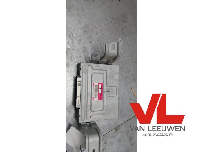 Gebruikte Computer hoogteregeling Toyota Land Cruiser V8 (J20) 4.5 D-4D 32V Prijs € 175,00 Margeregeling aangeboden door Van Leeuwen Auto Onderdelen