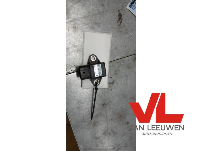 Gebruikte Sensor Snelheid Toyota Land Cruiser V8 (J20) 4.5 D-4D 32V Prijs € 25,00 Margeregeling aangeboden door Van Leeuwen Auto Onderdelen