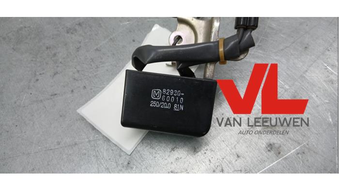 Gebruikte Start/stop condensator Toyota Land Cruiser V8 (J20) 4.5 D-4D 32V Prijs € 35,00 Margeregeling aangeboden door Van Leeuwen Auto Onderdelen