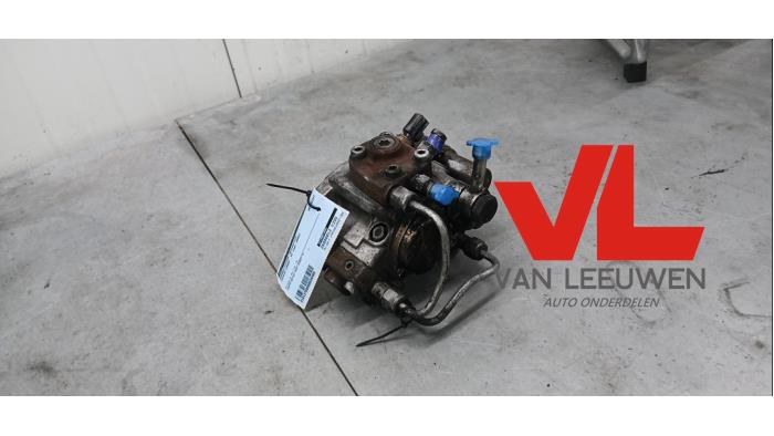 Gebruikte Brandstofpomp Mechanisch Toyota Land Cruiser V8 (J20) 4.5 D-4D 32V Prijs € 375,00 Margeregeling aangeboden door Van Leeuwen Auto Onderdelen