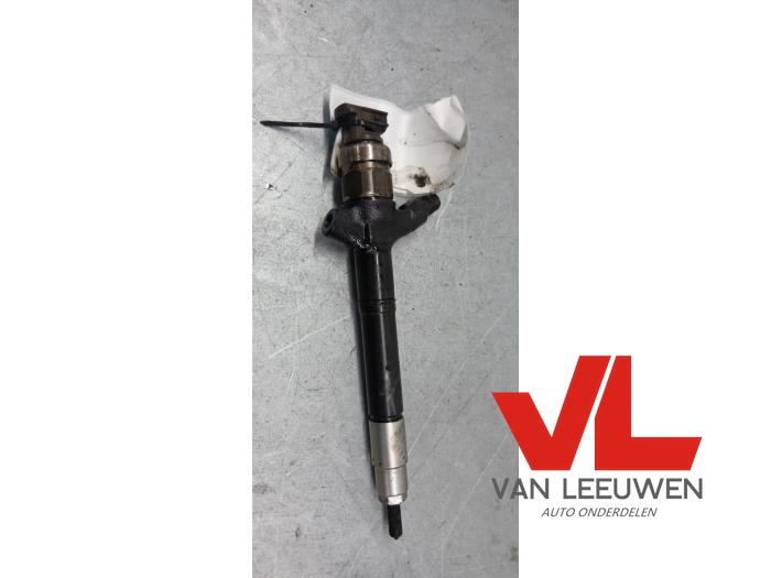 Gebruikte Verstuiver (diesel) Toyota Land Cruiser V8 (J20) 4.5 D-4D 32V Prijs € 185,00 Margeregeling aangeboden door Van Leeuwen Auto Onderdelen
