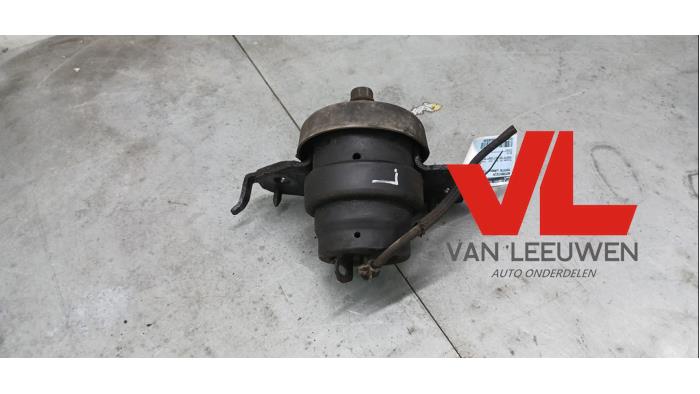 Gebruikte Motorrubber Toyota Land Cruiser V8 (J20) 4.5 D-4D 32V Prijs € 75,00 Margeregeling aangeboden door Van Leeuwen Auto Onderdelen