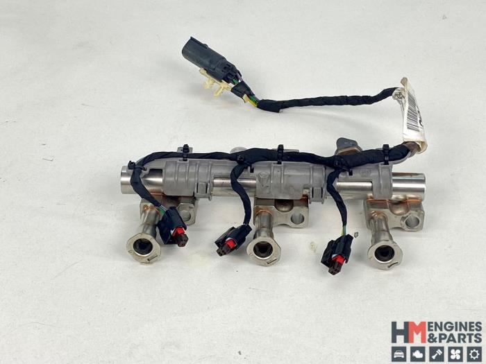 Gebruikte Injector brug Ford Focus 4 1.0 Ti-VCT EcoBoost 12V 125 Prijs € 54,45 Inclusief btw aangeboden door HM Engines & Parts