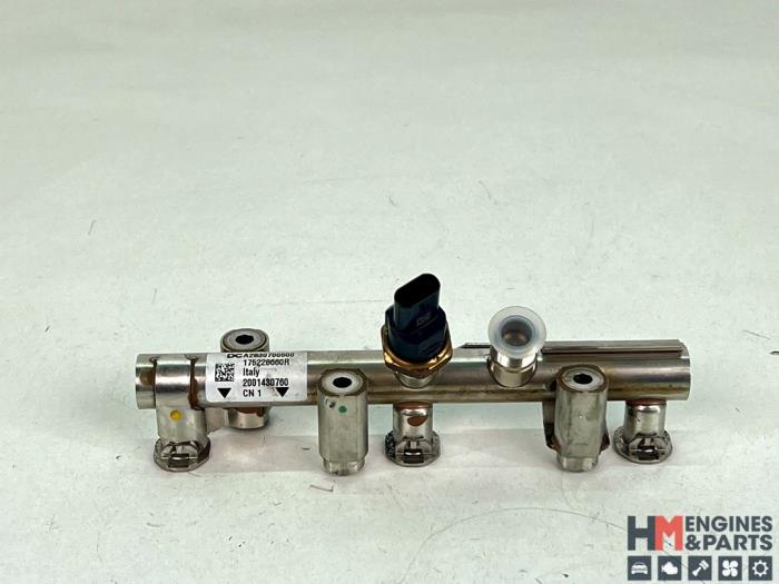 Gebruikte Injector brug Nissan Juke (F16) 1.0 DIG-T 117 12V Prijs € 42,35 Inclusief btw aangeboden door HM Engines & Parts