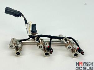 Gebruikte Injector brug Ford Focus 4 1.5 EcoBoost 12V 182 Prijs € 48,40 Inclusief btw aangeboden door HM Engines & Parts