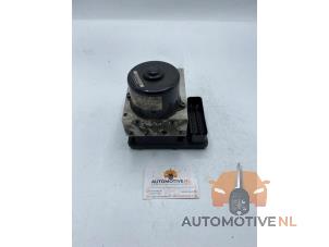 Gebruikte ABS Pomp Mercedes C (W203) 1.8 C-180K 16V Prijs € 50,00 Margeregeling aangeboden door AutomotiveNL Oss