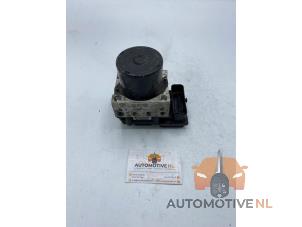 Gebruikte ABS Pomp Volkswagen Polo IV (9N1/2/3) 1.2 12V Prijs € 40,00 Margeregeling aangeboden door AutomotiveNL Oss