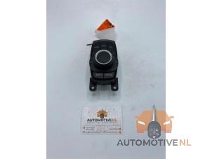 Gebruikte I-Drive knop BMW 1 serie (F20) 116i 1.6 16V Prijs € 75,00 Margeregeling aangeboden door AutomotiveNL Oss