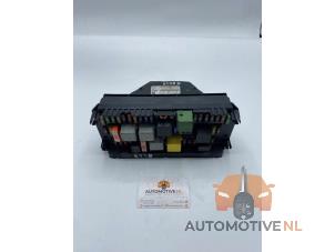 Gebruikte Comfort Module Mercedes E (W212) E-220 CDI 16V BlueEfficiency,BlueTEC Prijs € 100,00 Margeregeling aangeboden door AutomotiveNL Oss