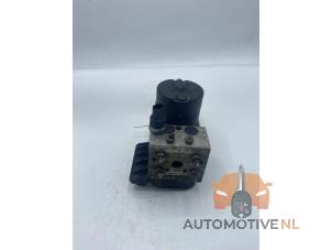 Gebruikte ABS Pomp Mercedes A (W168) 1.4 A-140 Prijs € 25,00 Margeregeling aangeboden door AutomotiveNL Oss