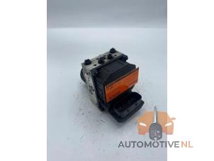 Gebruikte ABS Pomp Volkswagen Passat (3B3) 2.8 V6 30V 4Motion Prijs € 50,00 Margeregeling aangeboden door AutomotiveNL Oss