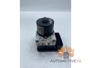 Gebruikte ABS Pomp BMW 3 serie (E90) 318i 16V Prijs € 40,00 Margeregeling aangeboden door AutomotiveNL Oss