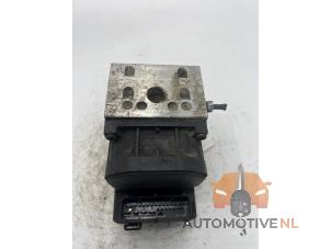 Gebruikte ABS Pomp Honda Civic (EM) 1.7 16V LS Prijs € 50,00 Margeregeling aangeboden door AutomotiveNL Oss