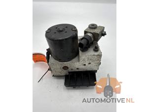 Gebruikte ABS Pomp Mercedes E (W210) 2.2 E-220 CDI 16V Prijs € 40,00 Margeregeling aangeboden door AutomotiveNL Oss