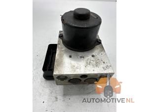 Gebruikte ABS Pomp Mercedes C (W203) 2.2 C-200 CDI 16V Prijs € 35,00 Margeregeling aangeboden door AutomotiveNL Oss