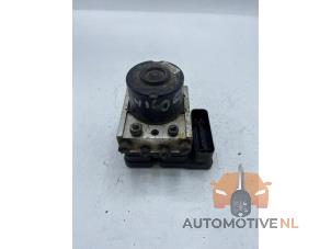 Gebruikte ABS Pomp Ford Transit Connect 1.8 TDCi 75 Prijs € 35,00 Margeregeling aangeboden door AutomotiveNL Oss