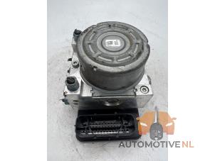 Gebruikte ABS Pomp BMW 3 serie (F30) 320i 2.0 16V Prijs € 150,00 Margeregeling aangeboden door AutomotiveNL Oss