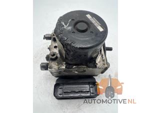 Gebruikte ABS Pomp Jaguar S-type (X200) 2.7 TD 24V Euro IV Prijs € 75,00 Margeregeling aangeboden door AutomotiveNL Oss