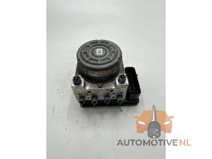 Gebruikte ABS Pomp BMW 3 serie (F30) 320d 2.0 16V EfficientDynamicsEdition Prijs € 175,00 Margeregeling aangeboden door AutomotiveNL Oss