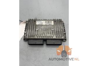 Gebruikte Computer Automatische Bak Renault Clio III (BR/CR) 1.6 16V Prijs € 75,00 Margeregeling aangeboden door AutomotiveNL Oss