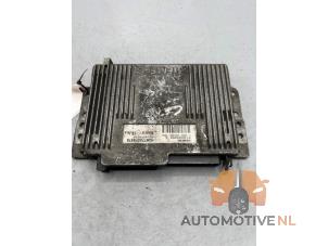 Gebruikte Computer Automatische Bak Renault Clio II (BB/CB) 1.6 Autom. Prijs € 75,00 Margeregeling aangeboden door AutomotiveNL Oss