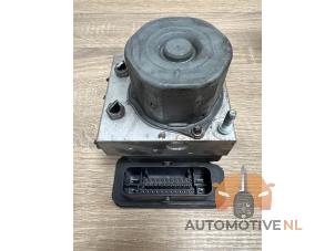 Gebruikte ABS Pomp Mercedes A (W176) 2.0 A-45 AMG Turbo 16V 4-Matic Prijs € 200,00 Margeregeling aangeboden door AutomotiveNL Oss