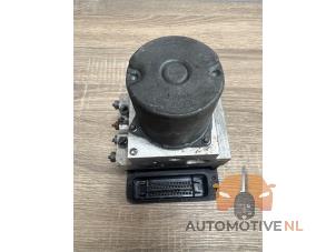 Gebruikte ABS Pomp Mercedes E Combi (S211) 2.2 E-220 CDI 16V Prijs € 110,00 Margeregeling aangeboden door AutomotiveNL Oss