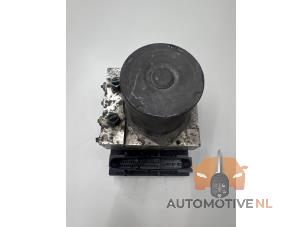 Gebruikte ABS Pomp Saab 9-5 (YS3E) 3.0 TiD V6 24V Prijs € 100,00 Margeregeling aangeboden door AutomotiveNL Oss