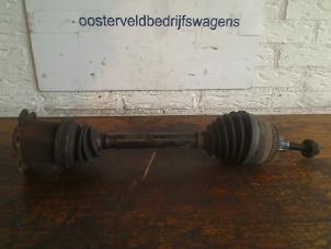 Gebruikte Homokineetas links-voor Seat Alhambra (7V8/9) 2.8 V6 24V Prijs € 50,00 Margeregeling aangeboden door VW Parts Dronten